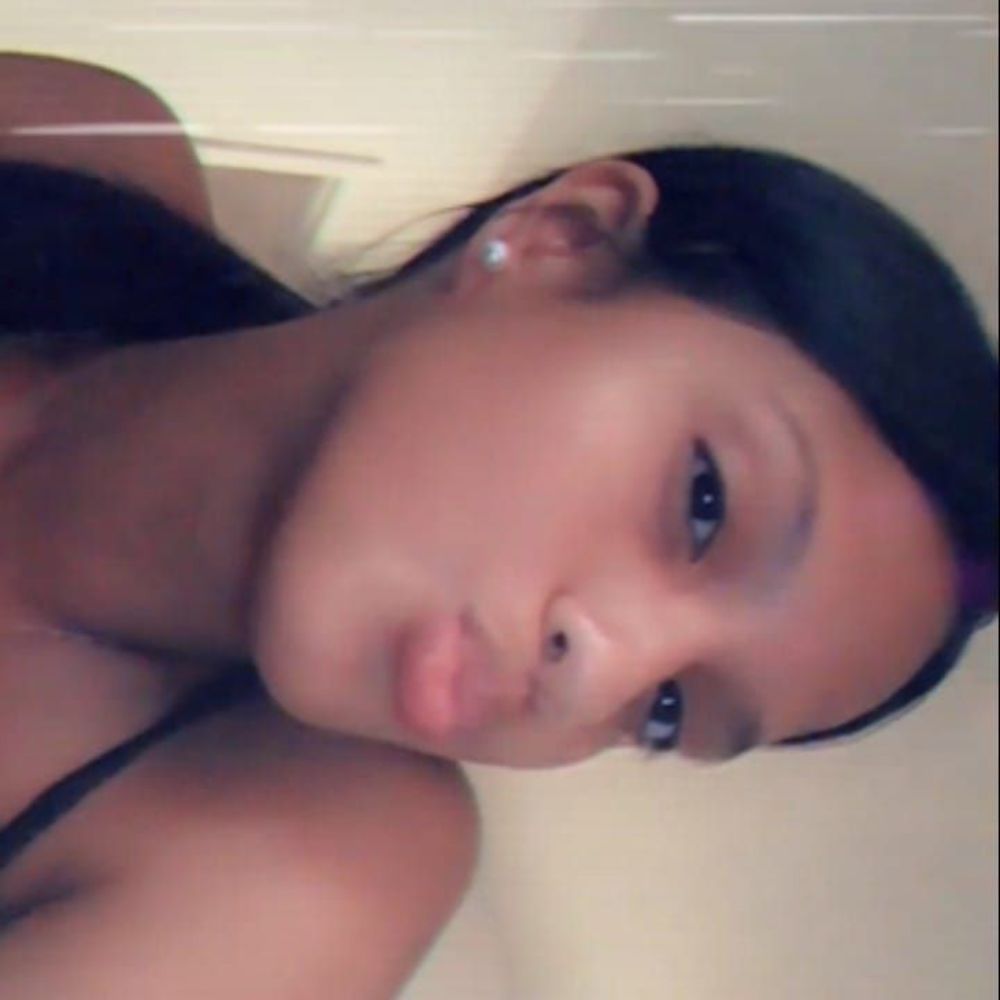 Meet your Posher, Cassandra